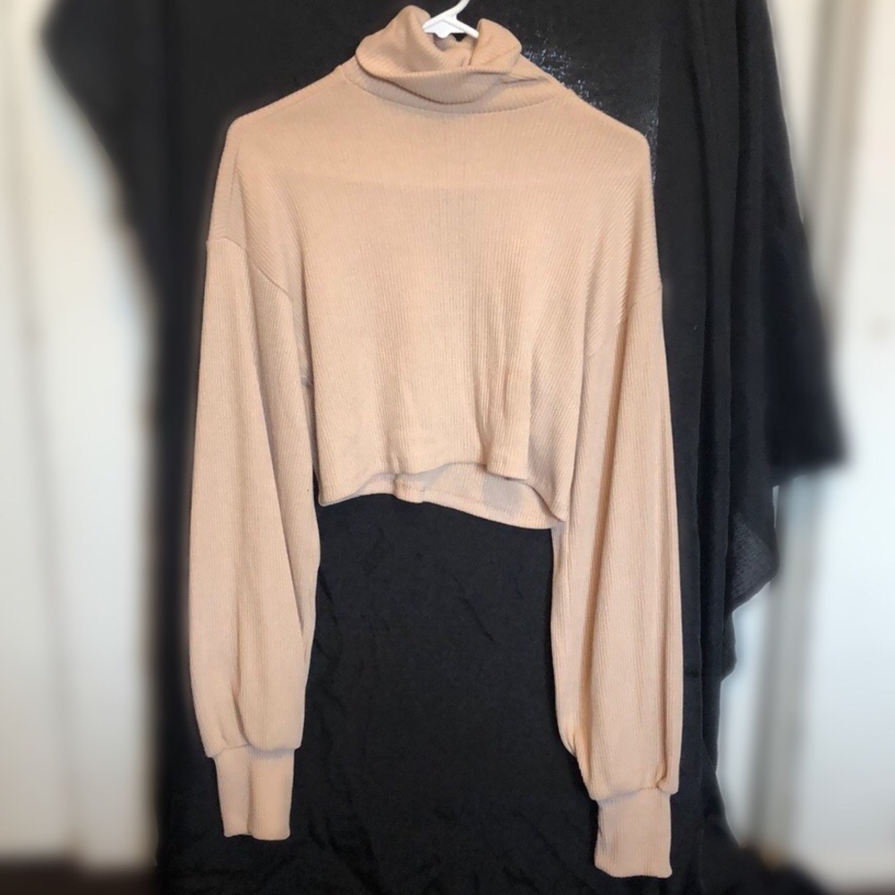 Forever 21 Crop Sweater NWT